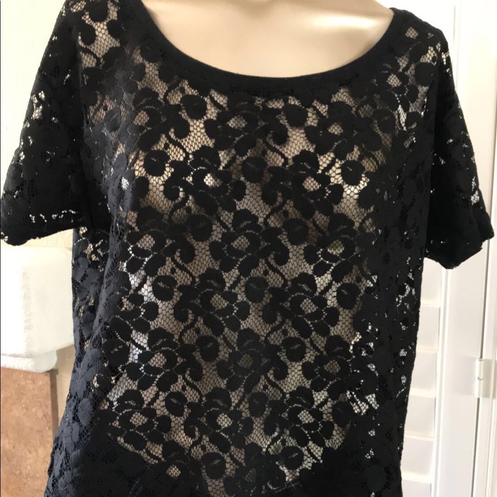 H & M Lace Shirt Sleeve Tee
